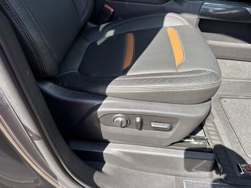 Used 2021 GMC Sierra 1500 AT4 w/ AT4 Preferred Package image 14