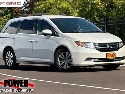 Used 2017 Honda Odyssey SE