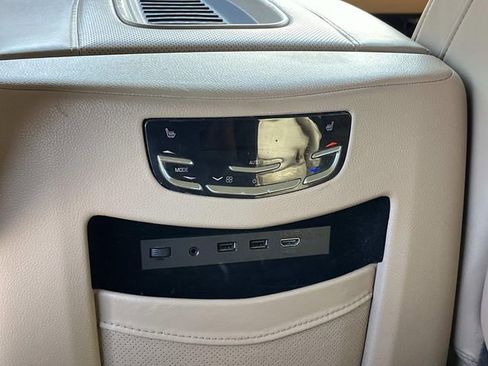 Used 2018 Cadillac Escalade ESV Platinum image 24