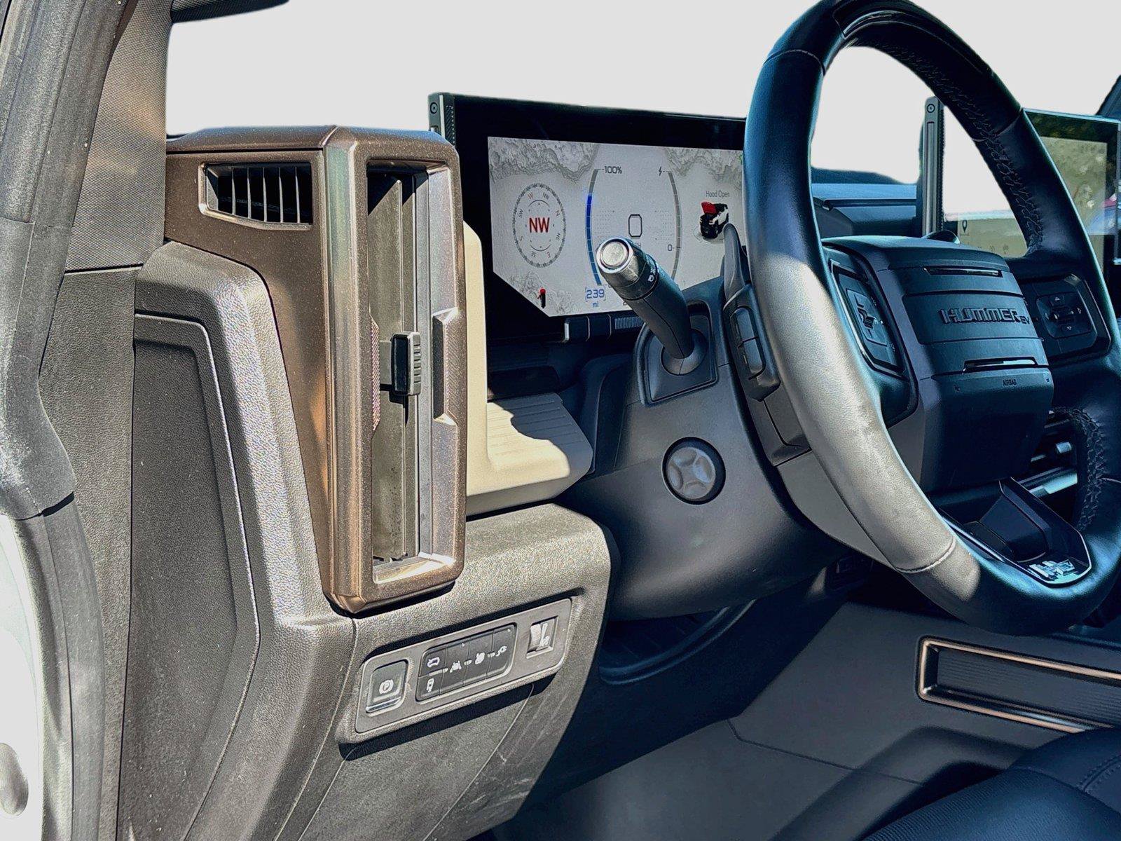 Used 2025 GMC Hummer EV 3X AWD/4WD image 10