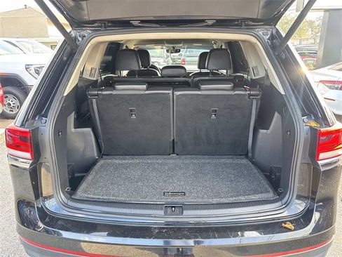 Used 2021 Volkswagen Atlas SE image 10