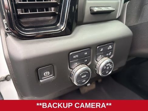 Used 2024 GMC Sierra 2500 AT4 w/ AT4 Premium Plus Package AWD/4WD image 11