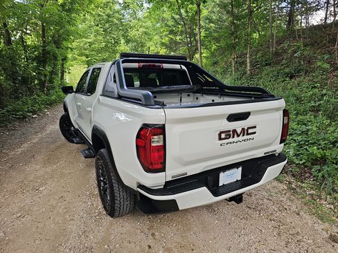 Used 2023 GMC Canyon Elevation w/ LPO, Sports Bar Package RWD image 5