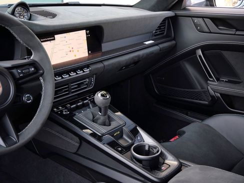 Used 2025 Porsche 911 GT3 image 21