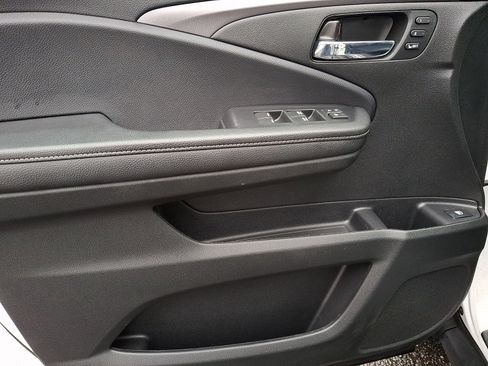 Certified 2024 Honda Ridgeline RTL image 15