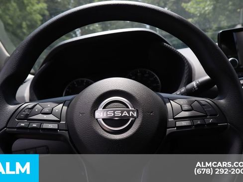 Used 2025 Nissan Sentra S FWD image 30