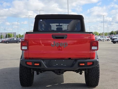 Used 2023 Jeep Gladiator Mojave w/ Cold Weather Group AWD/4WD image 17