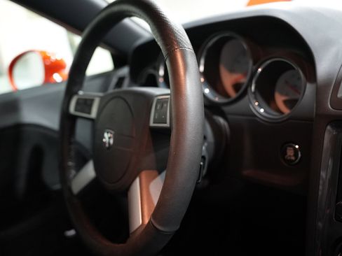 Used 2008 Dodge Challenger SRT8 image 39