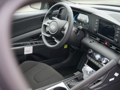 New 2026 Hyundai Elantra SEL Sport Premium FWD image 26