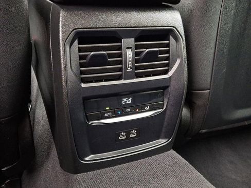 Used 2025 BMW i4 xDrive40i w/ Parking Assistance Package image 11