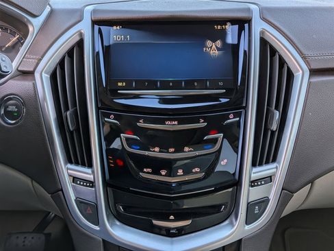 Used 2015 Cadillac SRX Luxury w/ Driver Awareness Package image 19