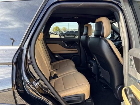 Used 2022 Lincoln Corsair Reserve w/ Equipment Group 201A image 15