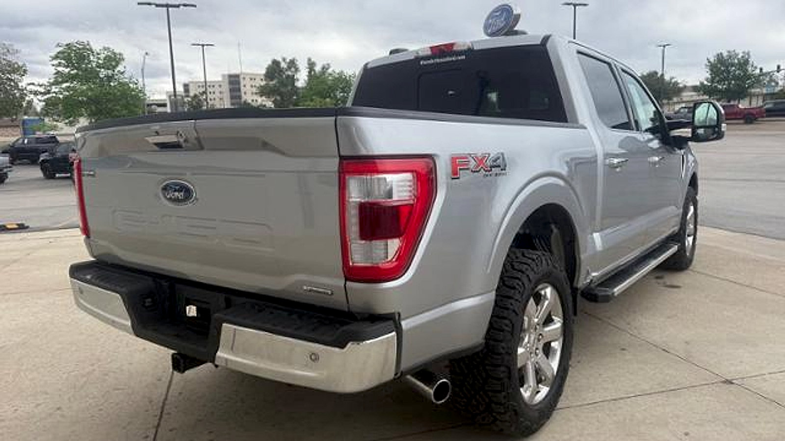 Used 2022 Ford F150 Lariat w/ Max Trailer Tow Package AWD/4WD image 3