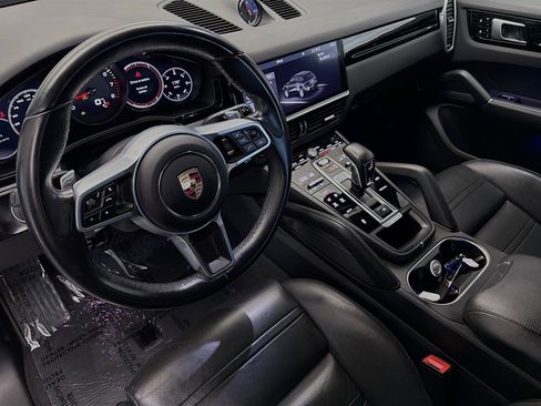 Used 2020 Porsche Cayenne AWD/4WD image 7