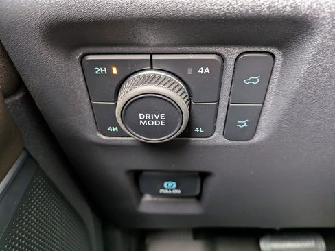 New 2025 Ford Expedition King Ranch AWD/4WD image 28