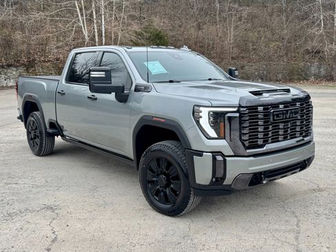 Used 2024 GMC Sierra 3500 Denali Ultimate image 1