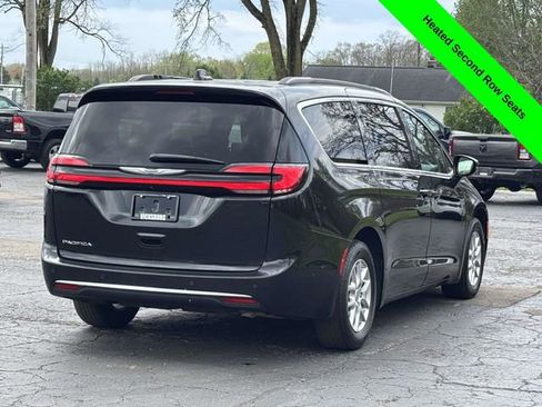 Used 2022 Chrysler Pacifica Touring-L w/ Uconnect Theater Family Group FWD image 37