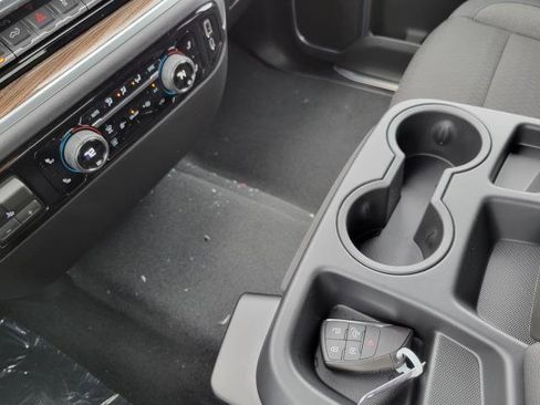 New 2026 Chevrolet Silverado 1500 LT image 19