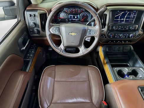 Used 2017 Chevrolet Silverado 2500 High Country image 21