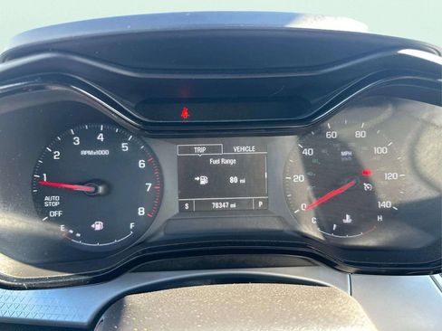 Used 2024 Chevrolet Trax LS w/ LS Convenience Package FWD image 23