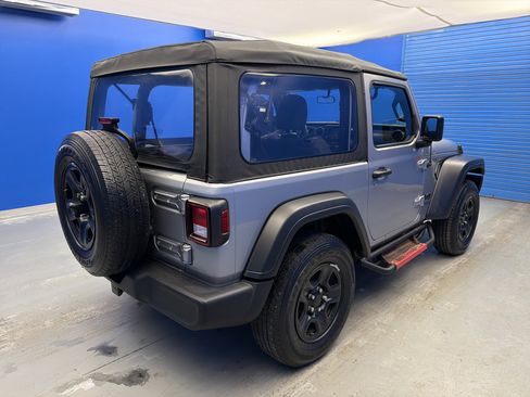 Used 2021 Jeep Wrangler Sport image 7