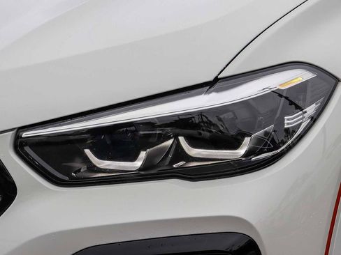 Used 2022 BMW X6 xDrive40i w/ M Sport Package AWD/4WD image 7