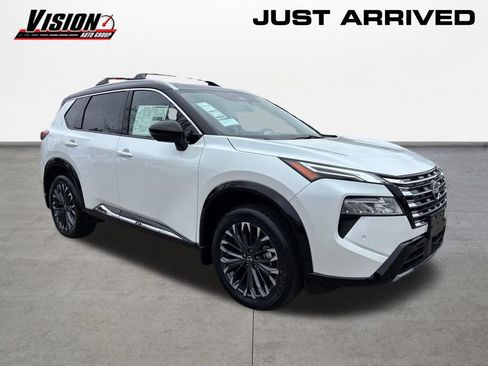 New 2026 Nissan Rogue Platinum w/ Platinum Premium Package image 3