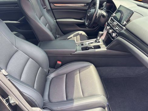 Used 2022 Honda Accord Sport image 18