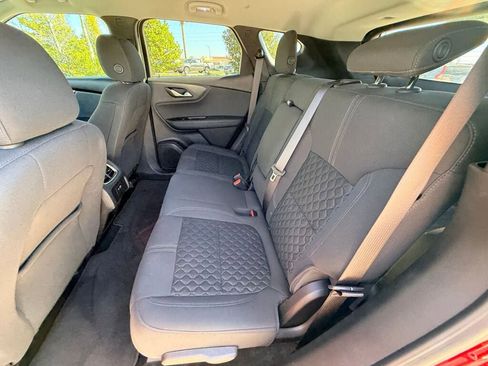 Used 2020 Chevrolet Blazer LT image 17