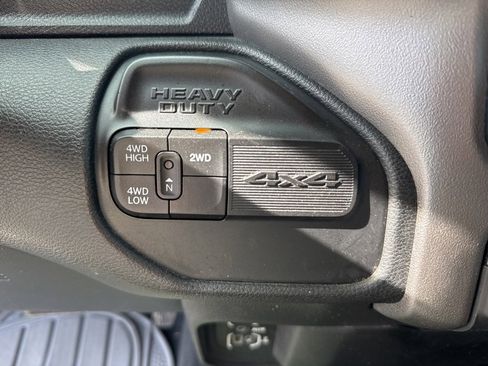 Used 2019 RAM 2500 Big Horn image 17