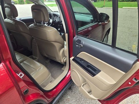 Used 2011 Jeep Compass Limited AWD/4WD image 28