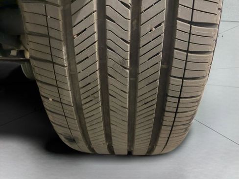 Used 2020 Cadillac Escalade Luxury image 25