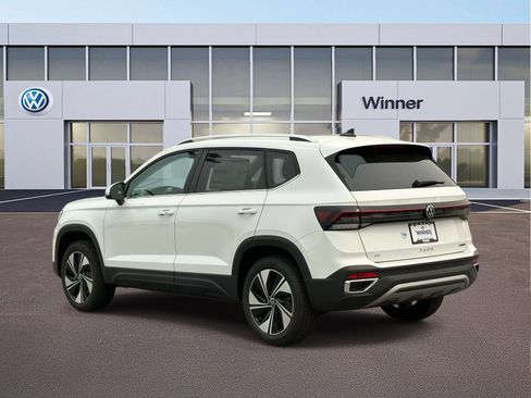 New 2026 Volkswagen Taos SE AWD/4WD image 3