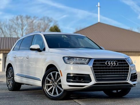 Used 2018 Audi Q7 3.0T Prestige w/ Prestige Package image 3