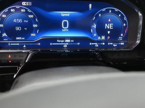 Used 2024 Chevrolet Silverado 1500 LT Trail Boss AWD/4WD image 10