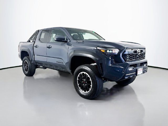 Used 2025 Toyota Tacoma TRD Off-Road AWD/4WD image 9