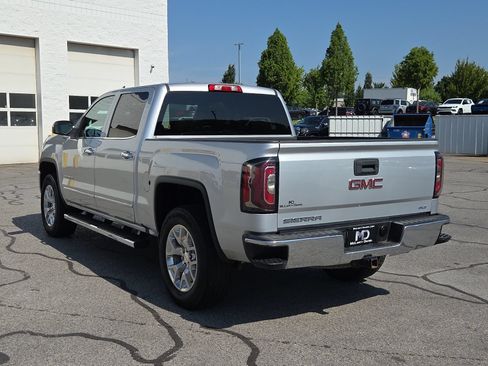 Used 2018 GMC Sierra 1500 SLT w/ SLT Premium Package AWD/4WD image 13