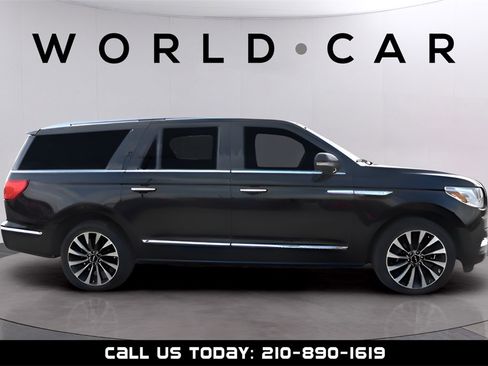 Used 2018 Lincoln Navigator L Select w/ Technology Package image 8