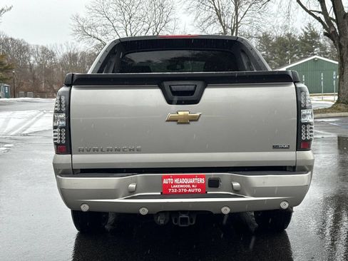 Used 2008 Chevrolet Avalanche LT image 7