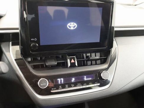 Used 2024 Toyota Corolla LE image 20