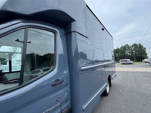 Used 2021 Ford Transit 350 DRW RWD image 11