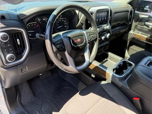Used 2022 GMC Sierra 1500 Elevation w/ LPO, Elevation Black Package AWD/4WD image 15