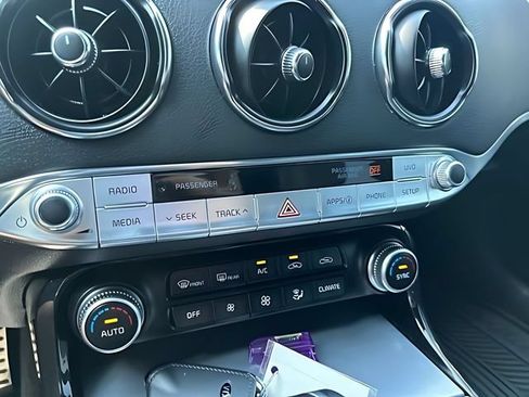 Used 2020 Kia Stinger GT AWD/4WD image 28