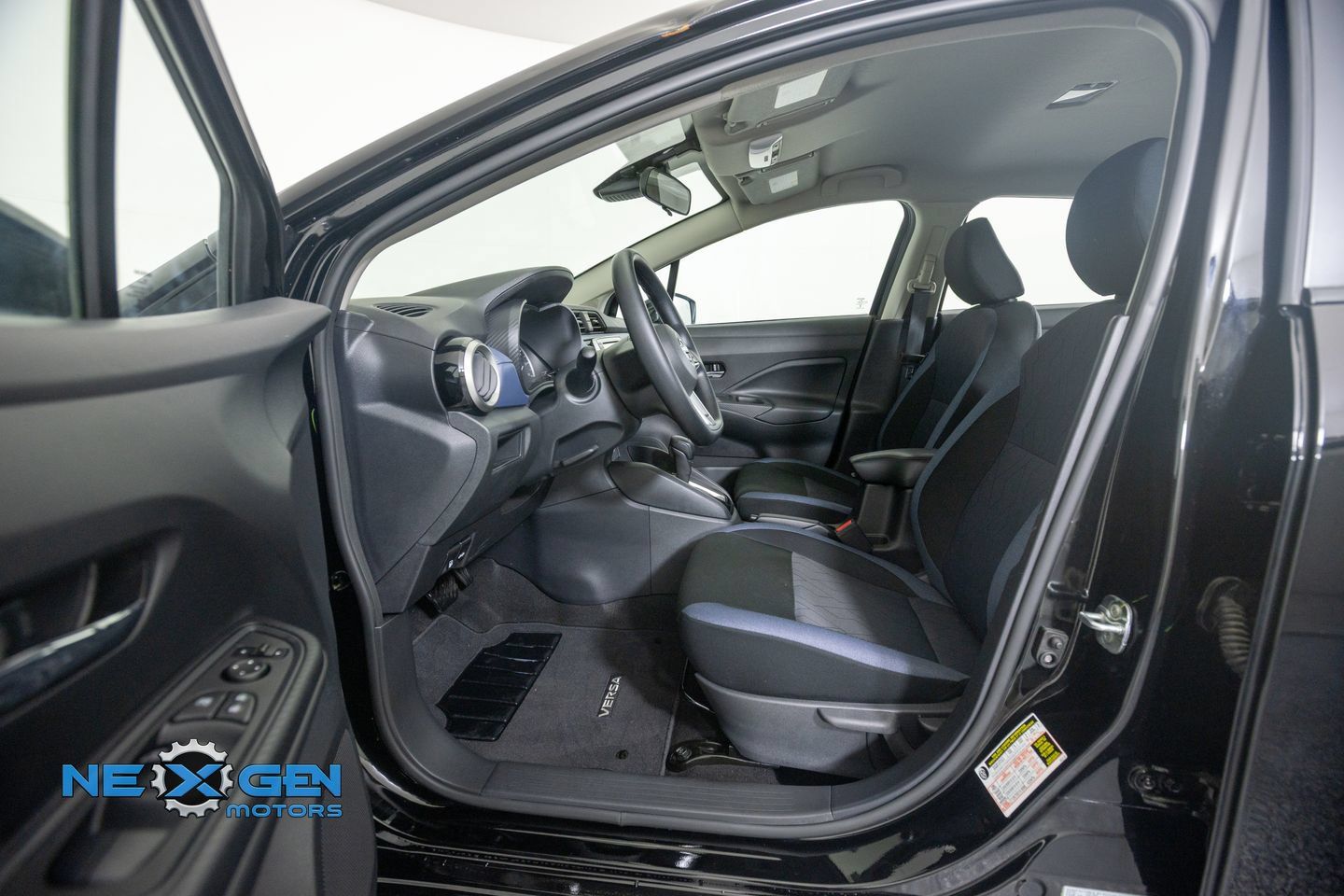Used 2025 Nissan Versa SV w/ Trunk Package FWD image 14