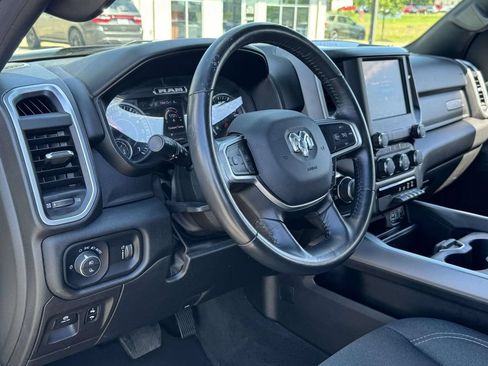 Used 2022 RAM 1500 Big Horn AWD/4WD image 2