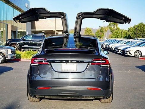 Used 2024 Tesla Model X AWD/4WD image 9