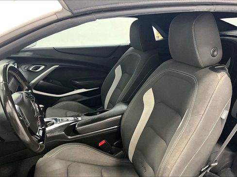 Used 2022 Chevrolet Camaro LT RWD image 21