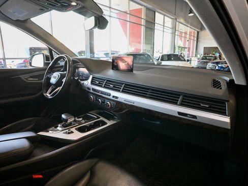 Used 2019 Audi Q7 2.0T Premium Plus w/ Premium Plus Package image 28