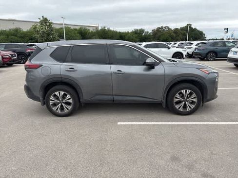 Used 2023 Nissan Rogue SV FWD image 6