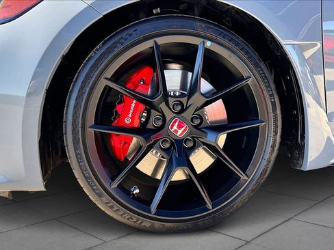 Used 2025 Honda Civic Type R image 10